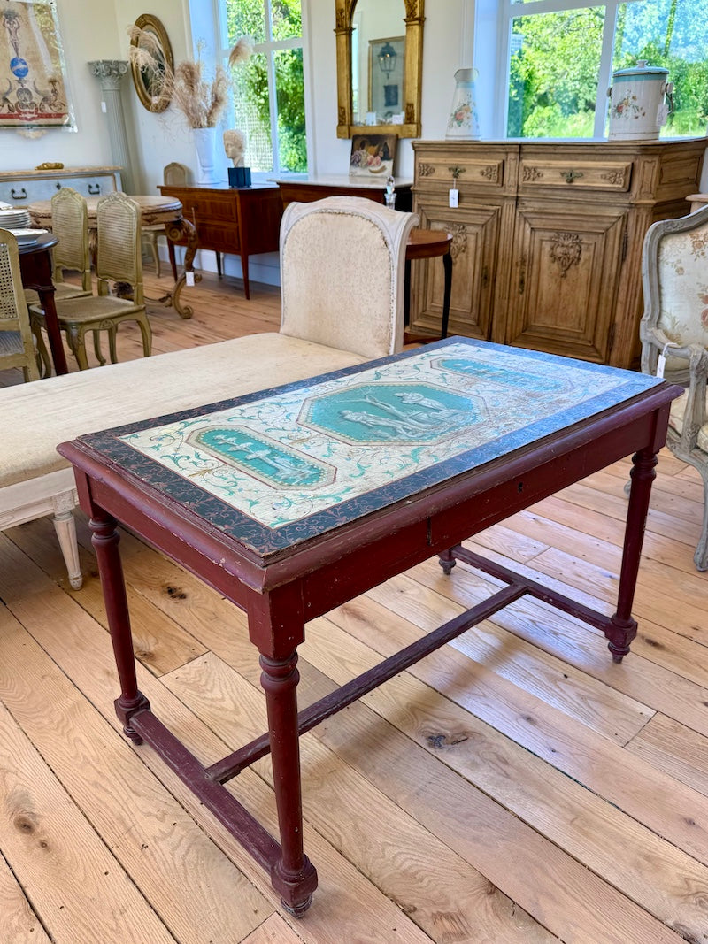 Antique Italian Table with trompe l'oeil beautiful patina 18th C.