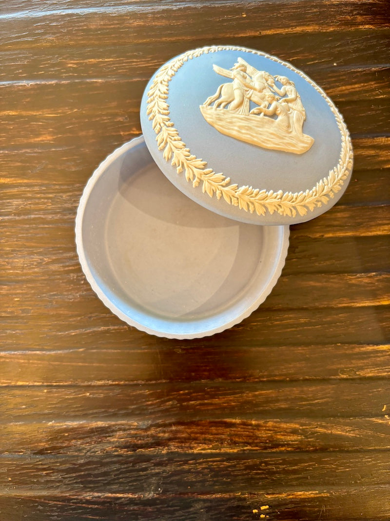 Wedgewood Jasperware Small Round Box with Lid