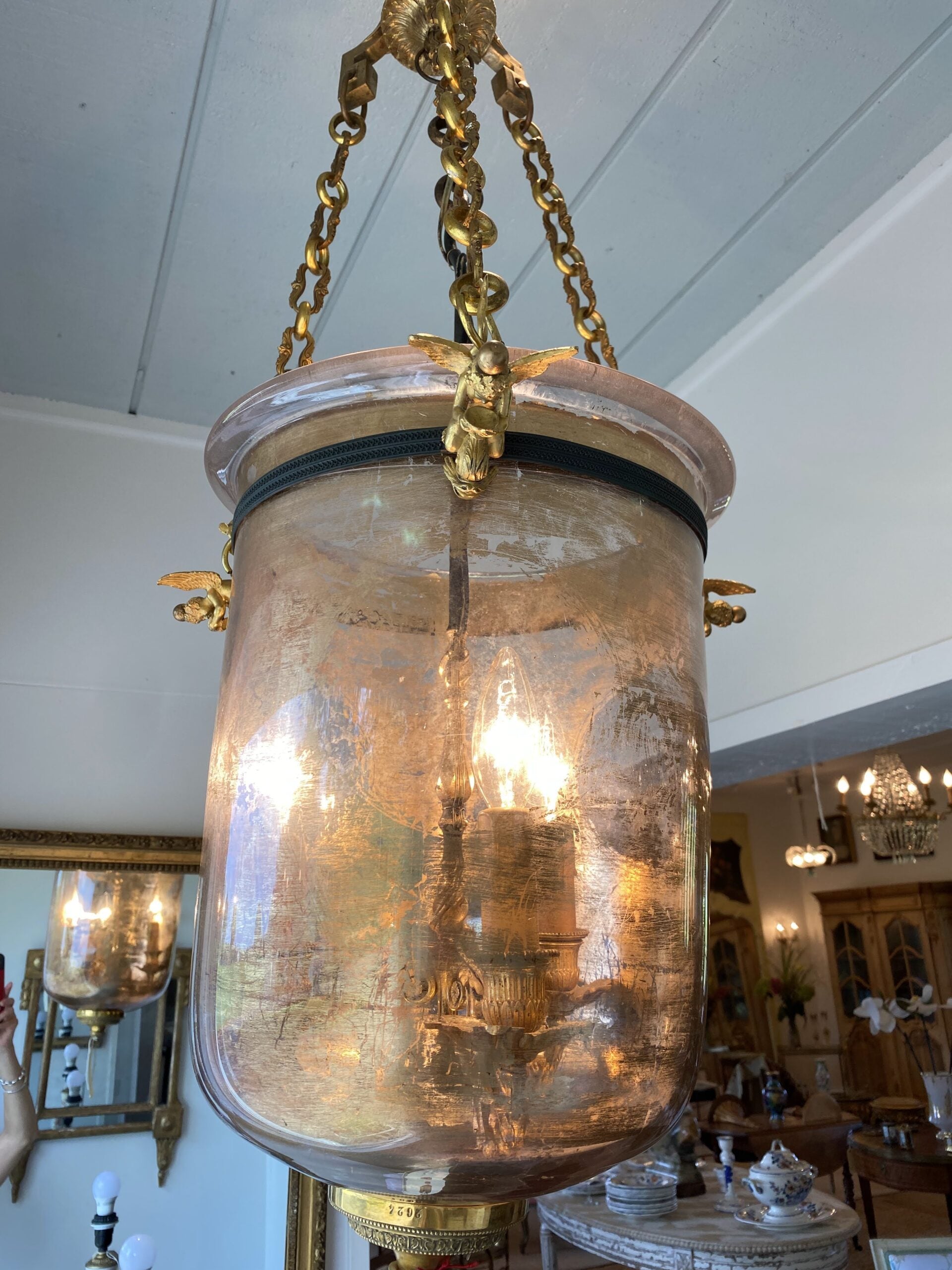 087LIVasqueChandelier1