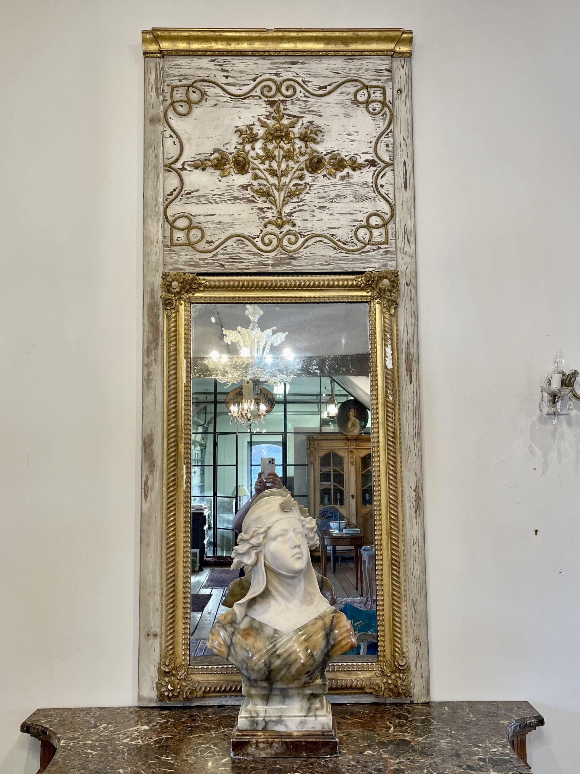 265WDTrumeauWhiteandGold1