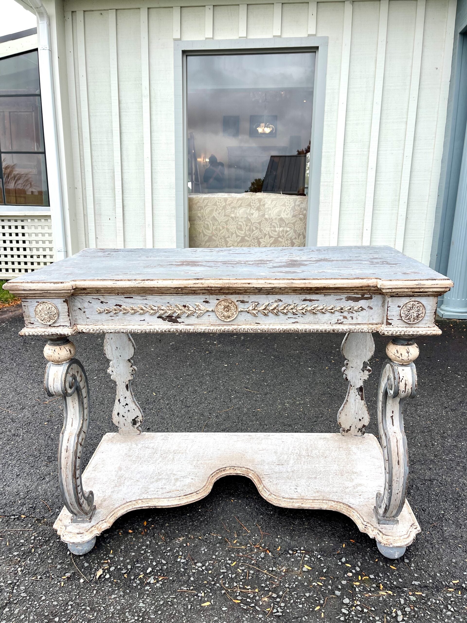 330FUItalianPaleBlueConsole1