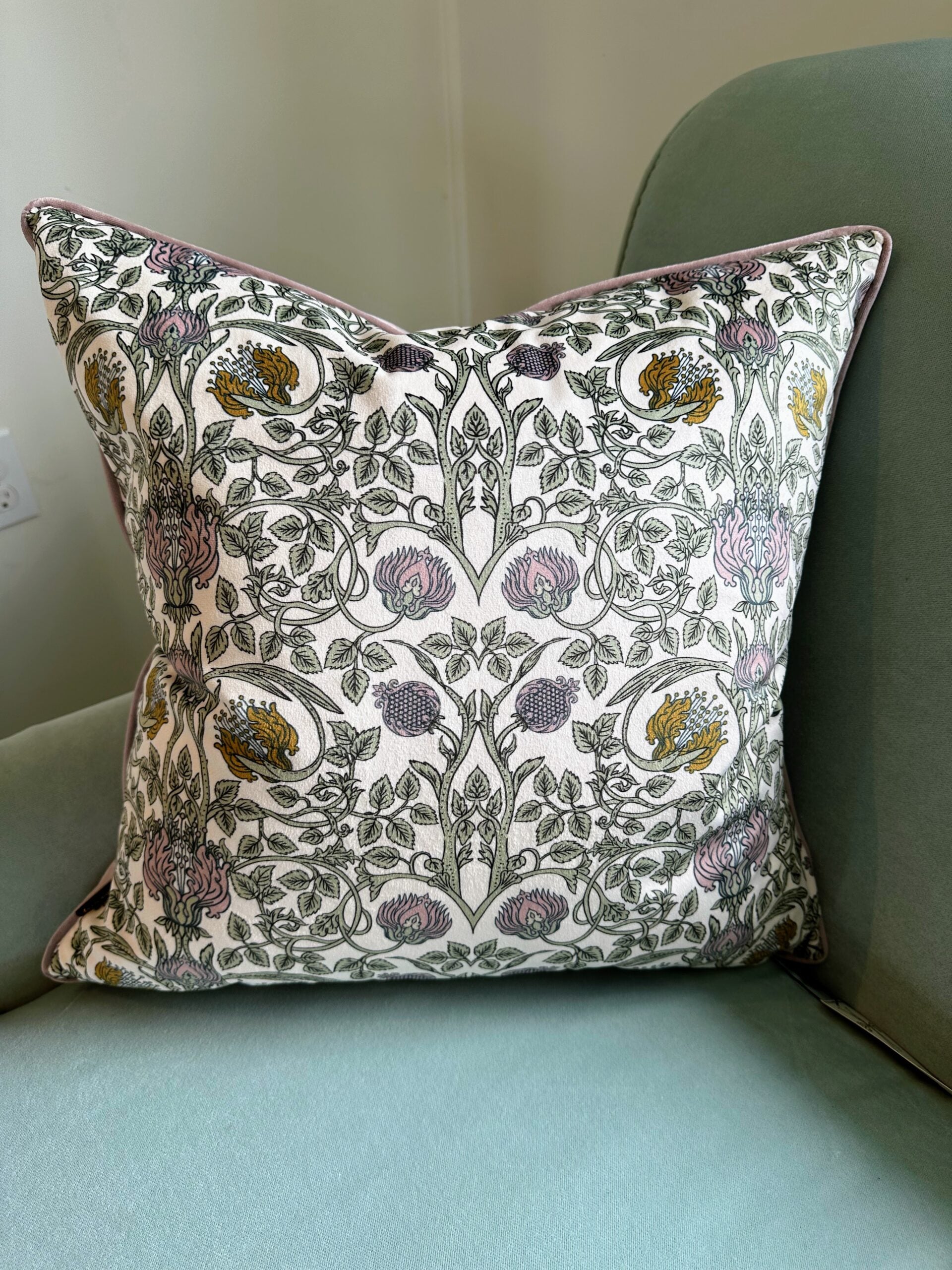 342DOVelvetLavenderFlowers1