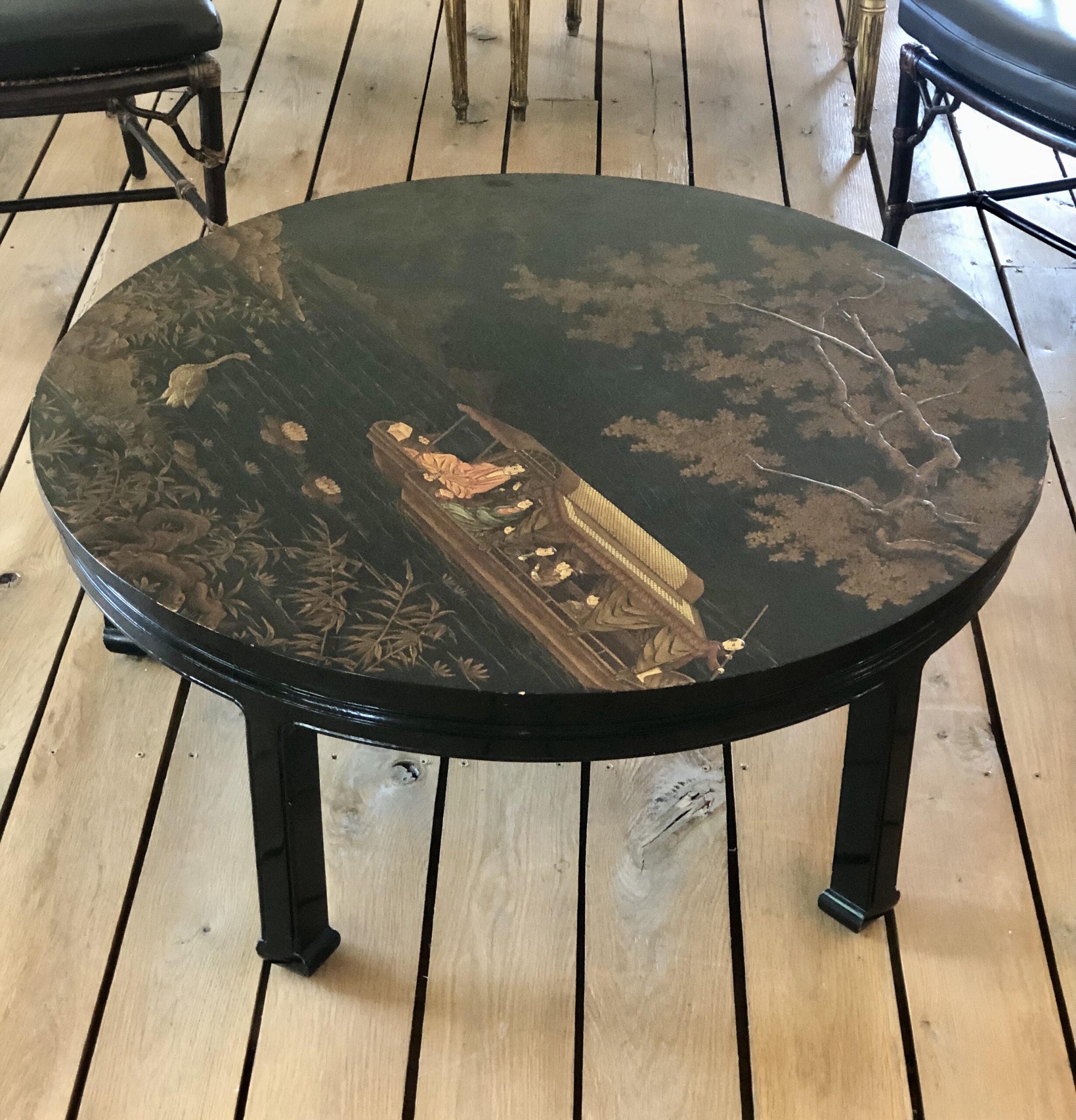 Black round coffee table