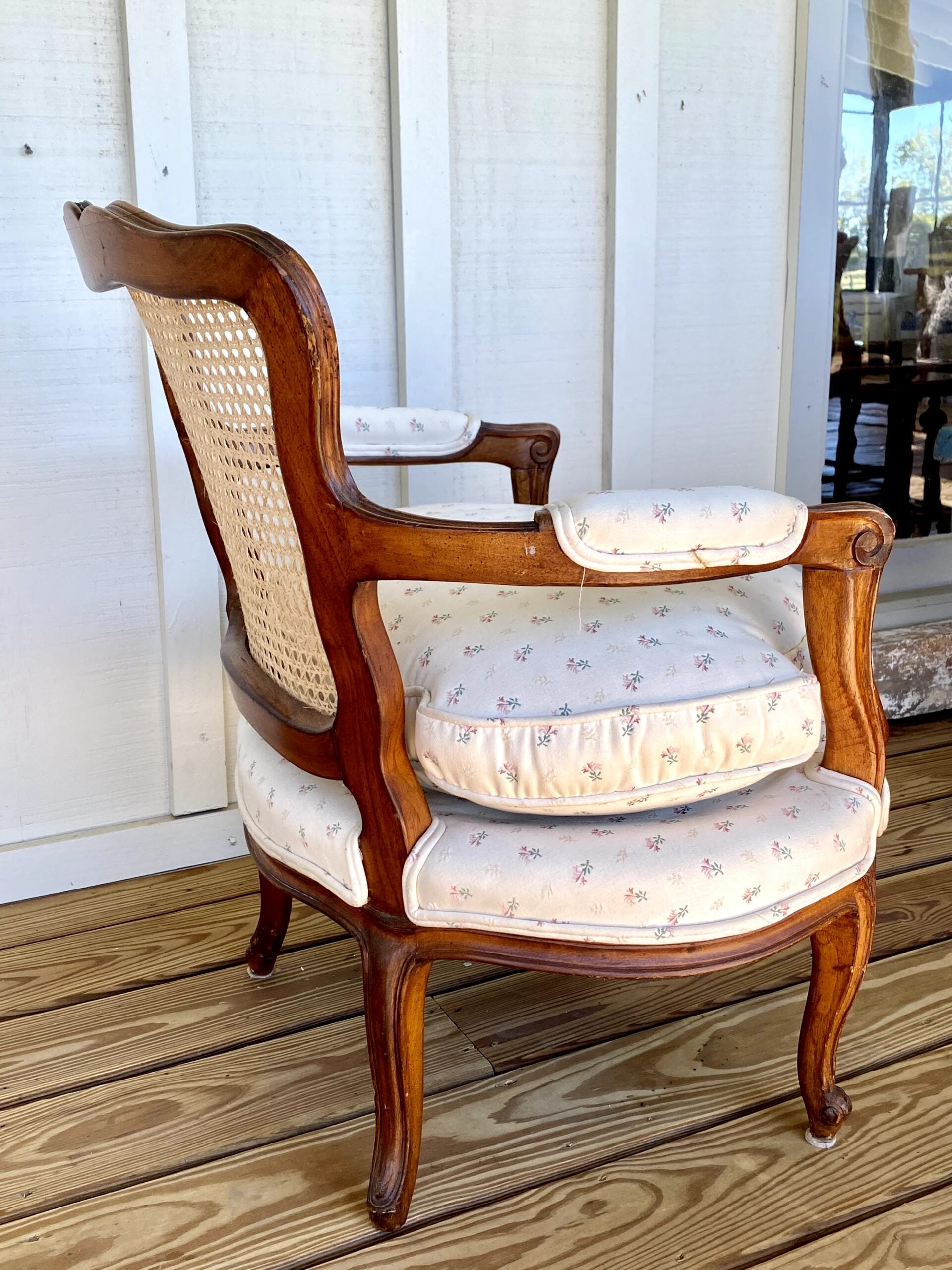 PetiteCaneChair7