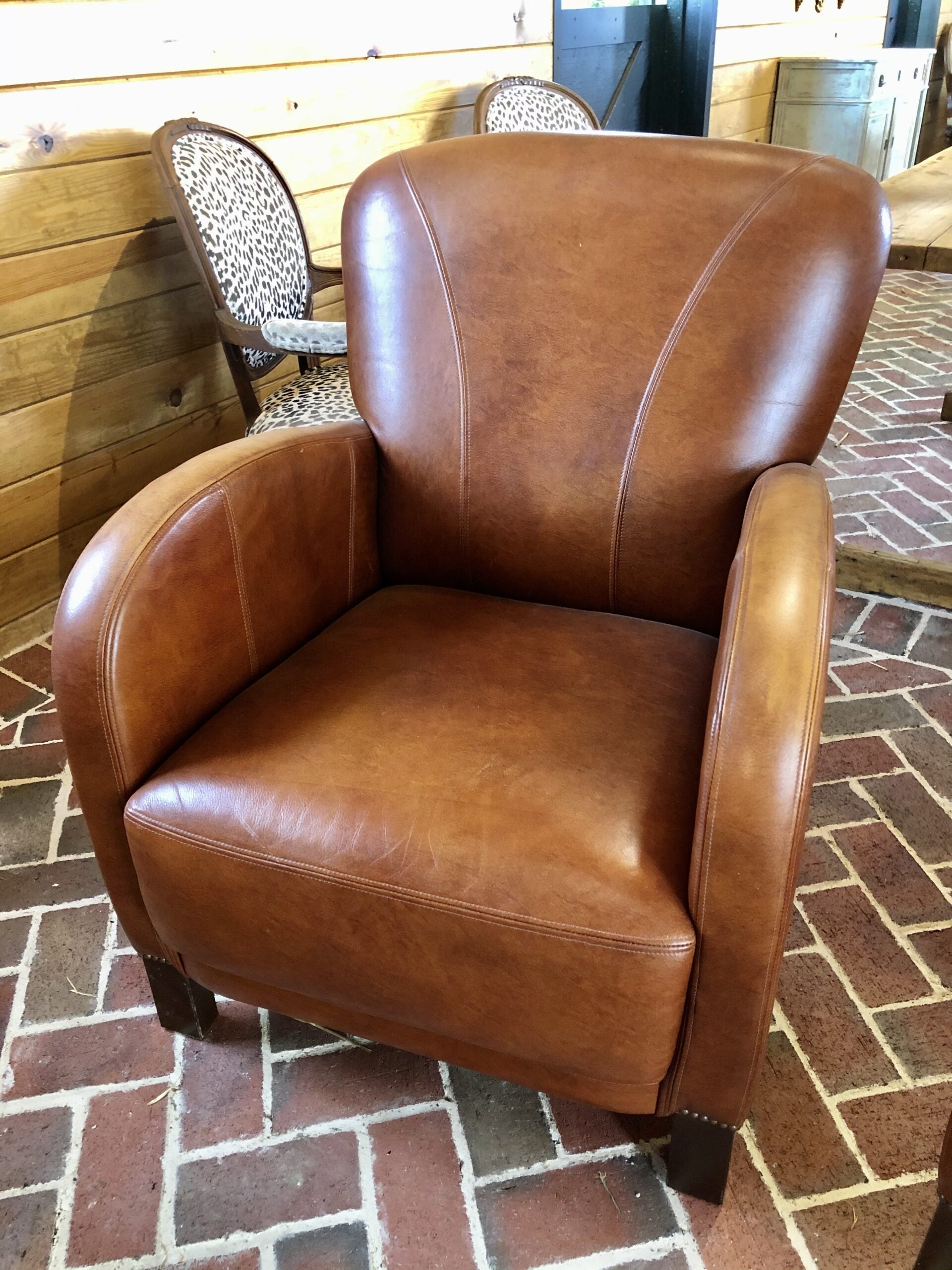 set Leather Club Chairs4