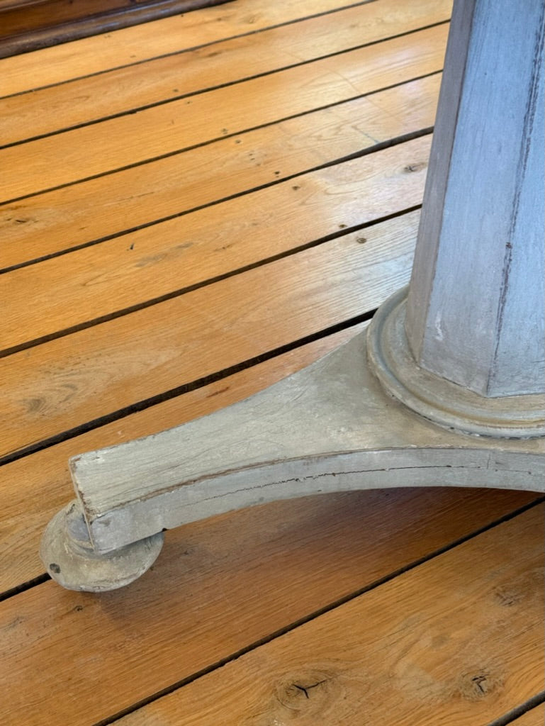 Antique French Round Tilt-Top Table, Beautiful Patina, 19th C.