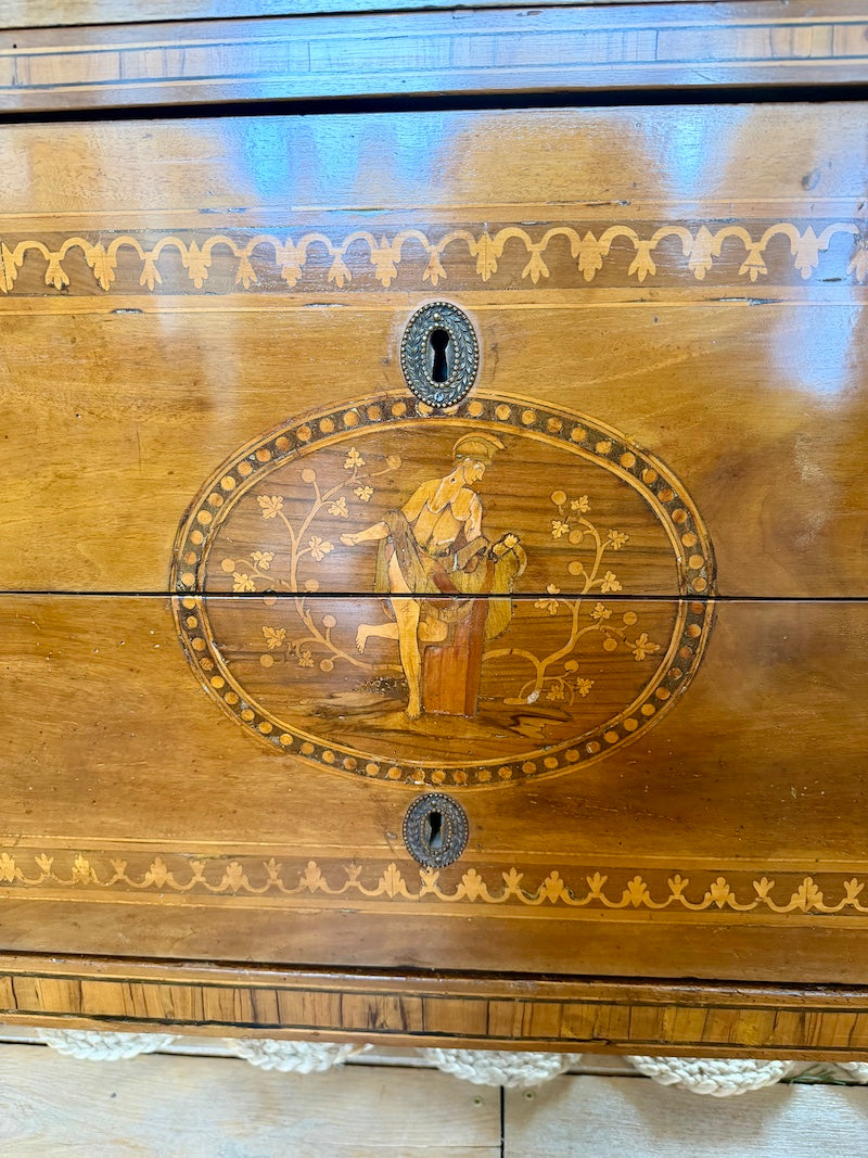 Italian 18th Century Chest of Drawers