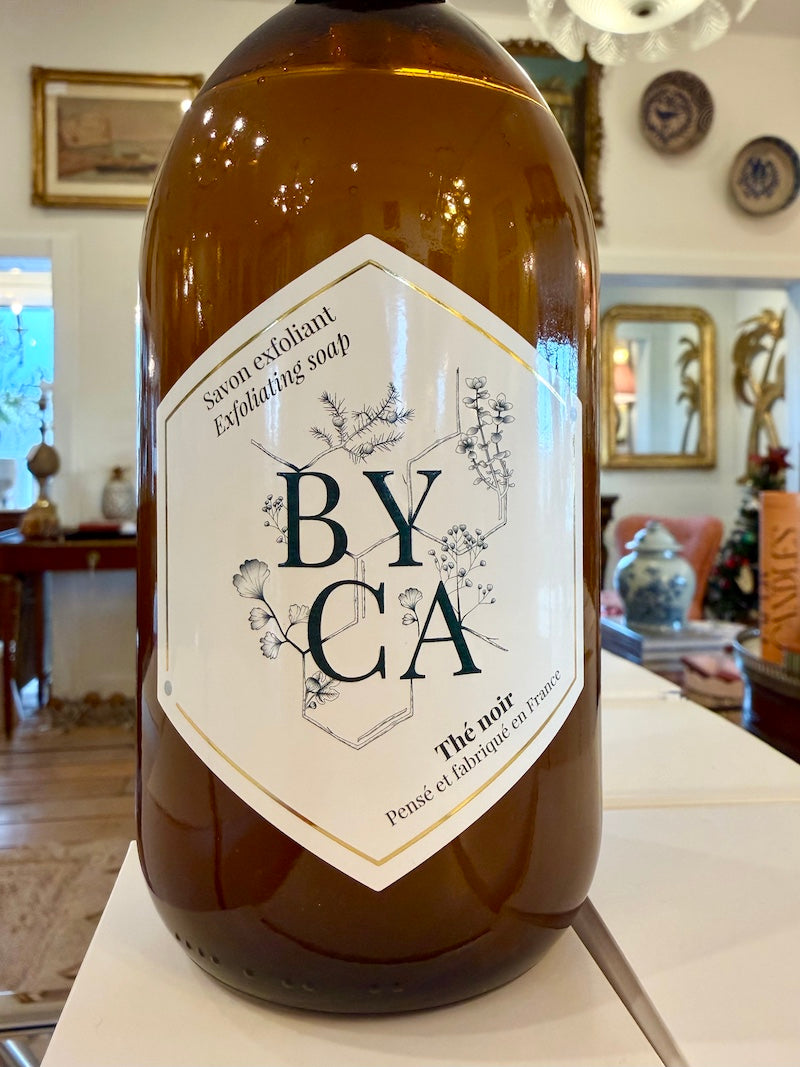 French BYCA Exfoliating Soap Black Tea 280 ML Glass Bottle