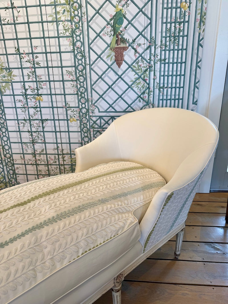 French 1940s Chaise Longue with new upholstery