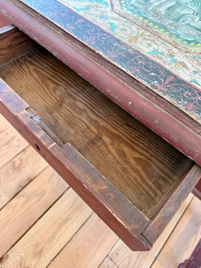 Antique Italian Table with trompe l'oeil beautiful patina 18th C.