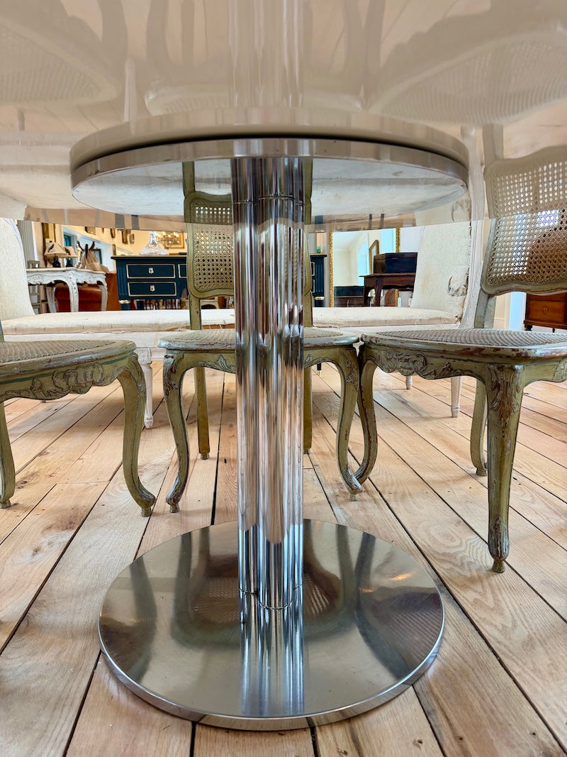 Italian 1960s White Laquer Round Table, Silver Base
