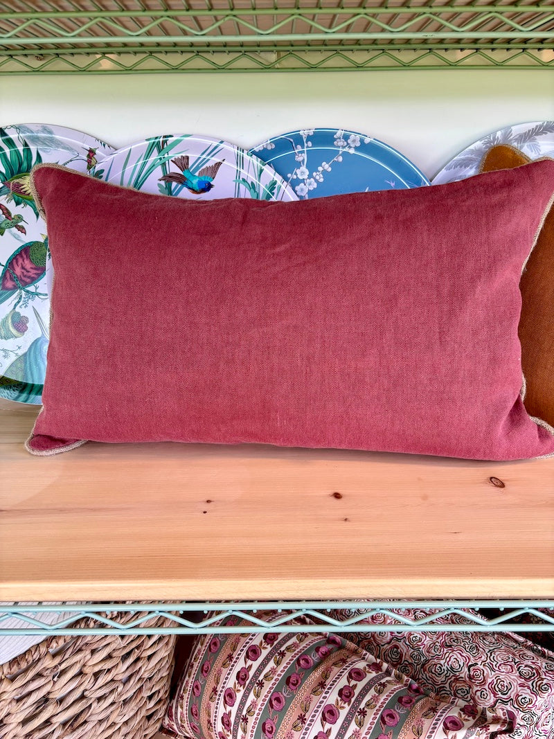Salvador Cushion Bordeaux