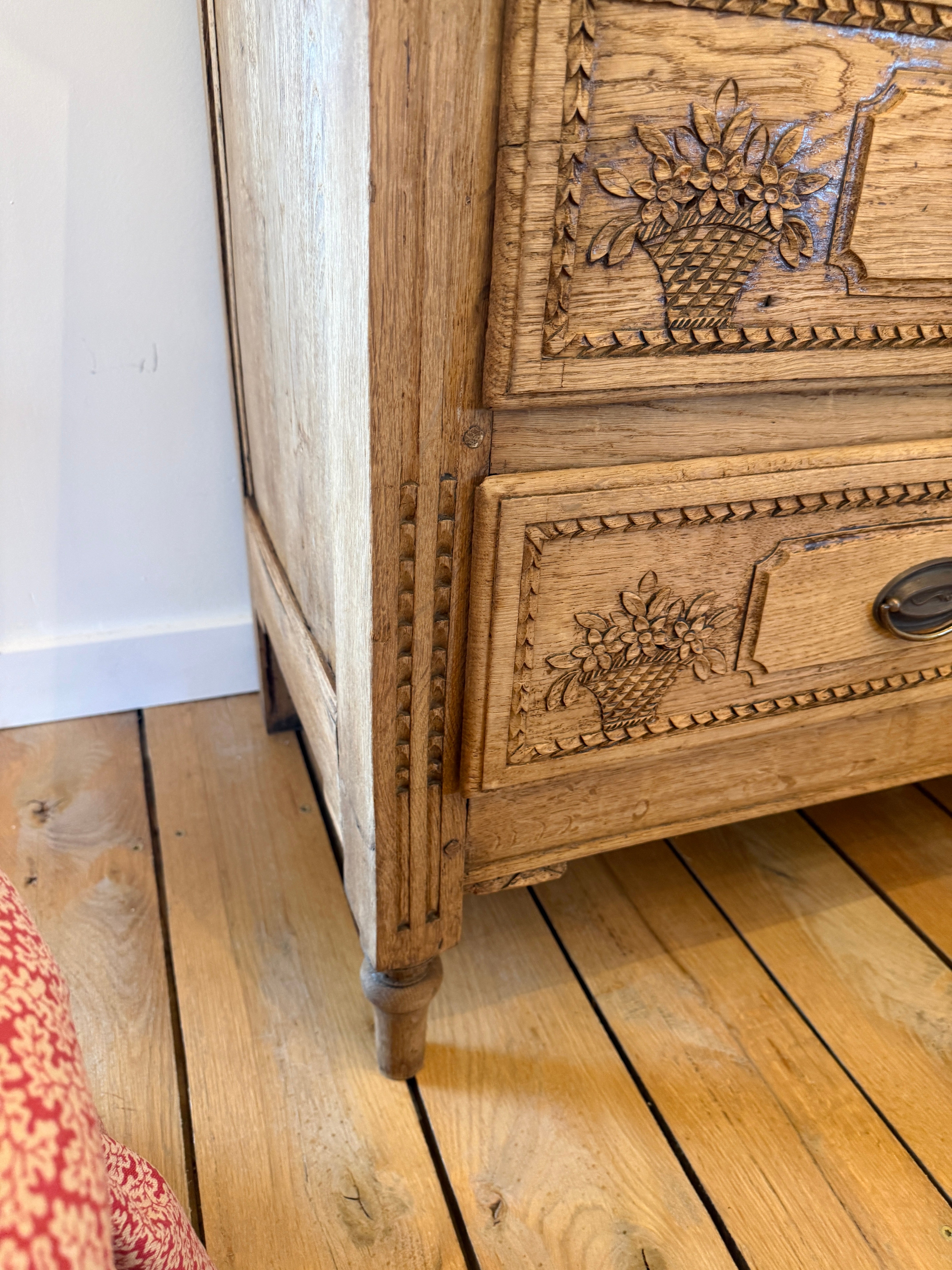 Antique chest of drawers de Liège from Belgium