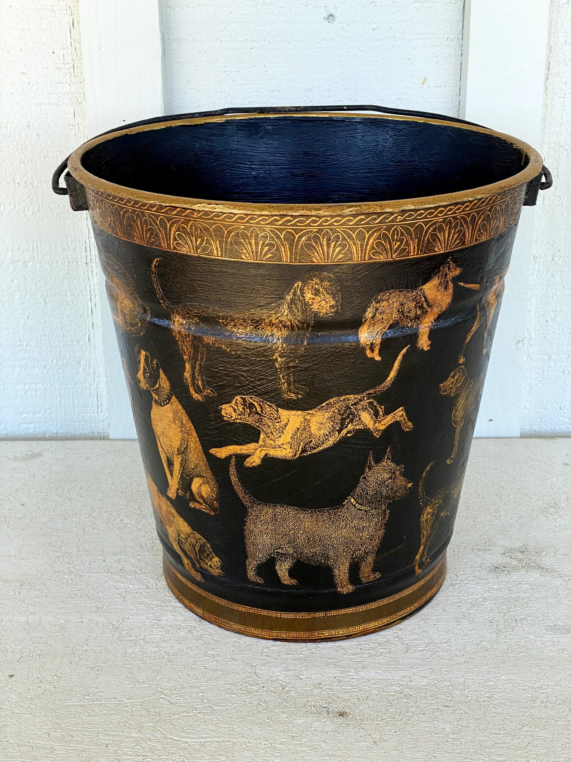 083DOBlackBucketDogs1