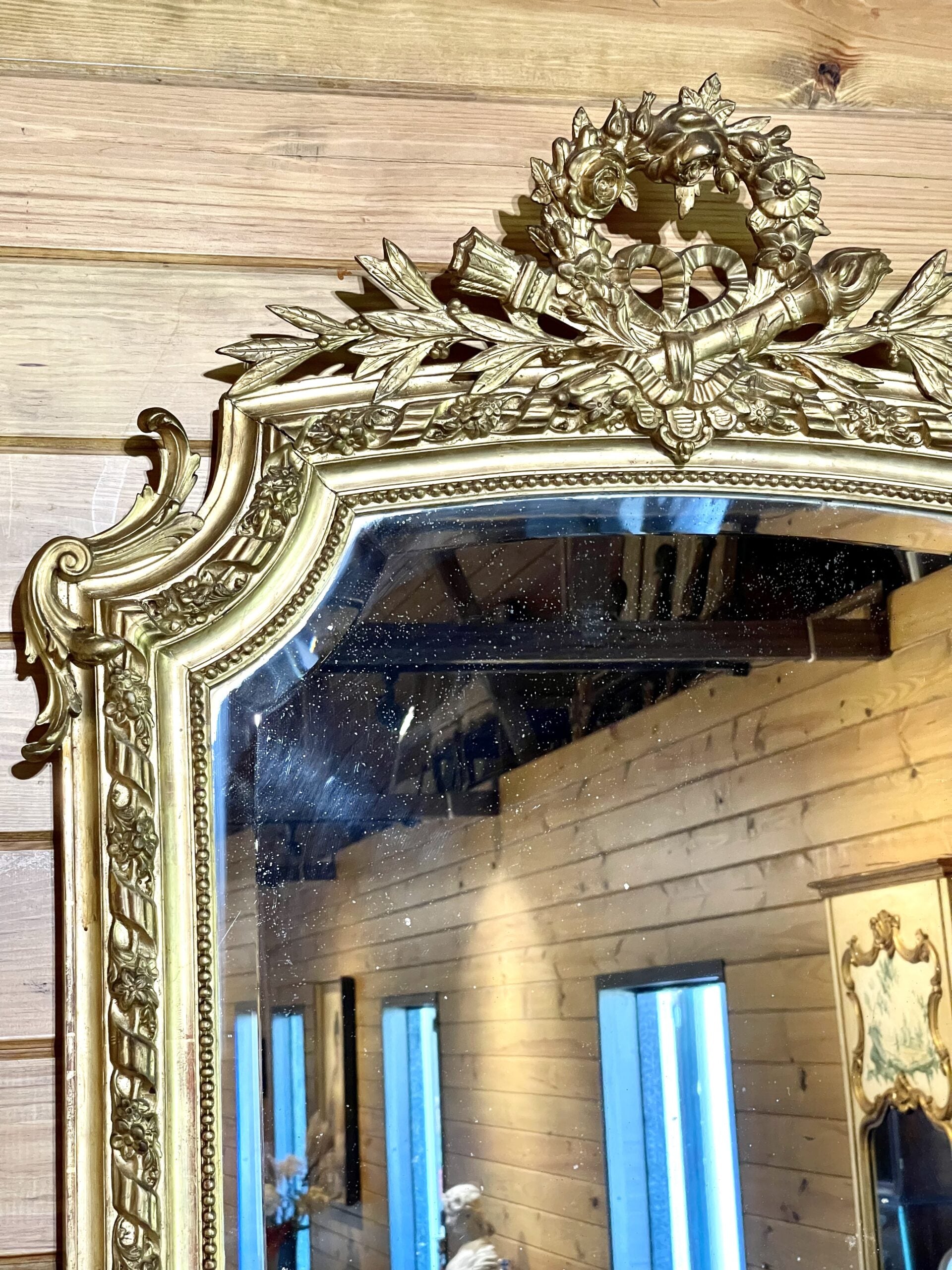 105WDLXVI Mirror8