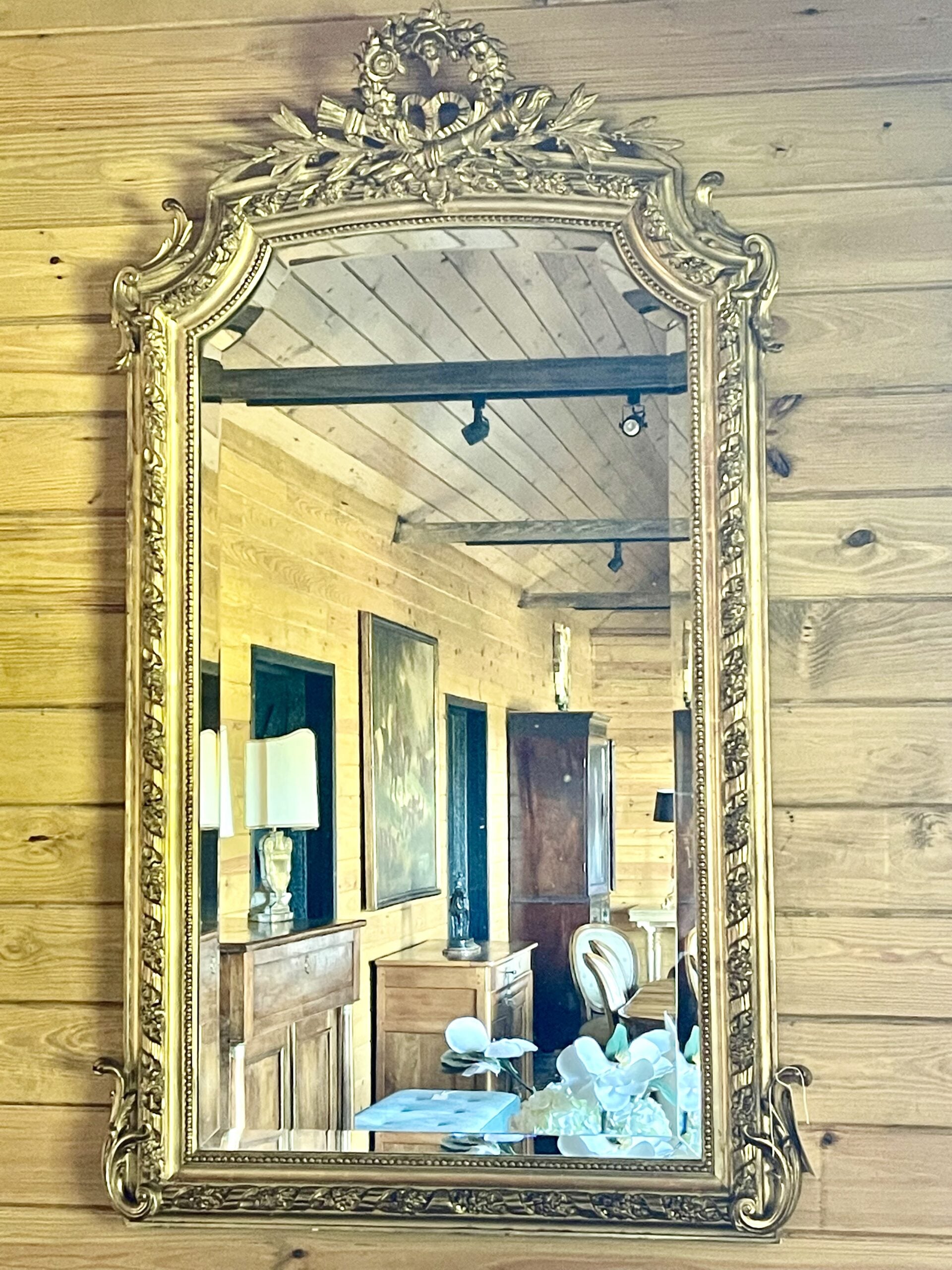 105WDLXVI Mirror9