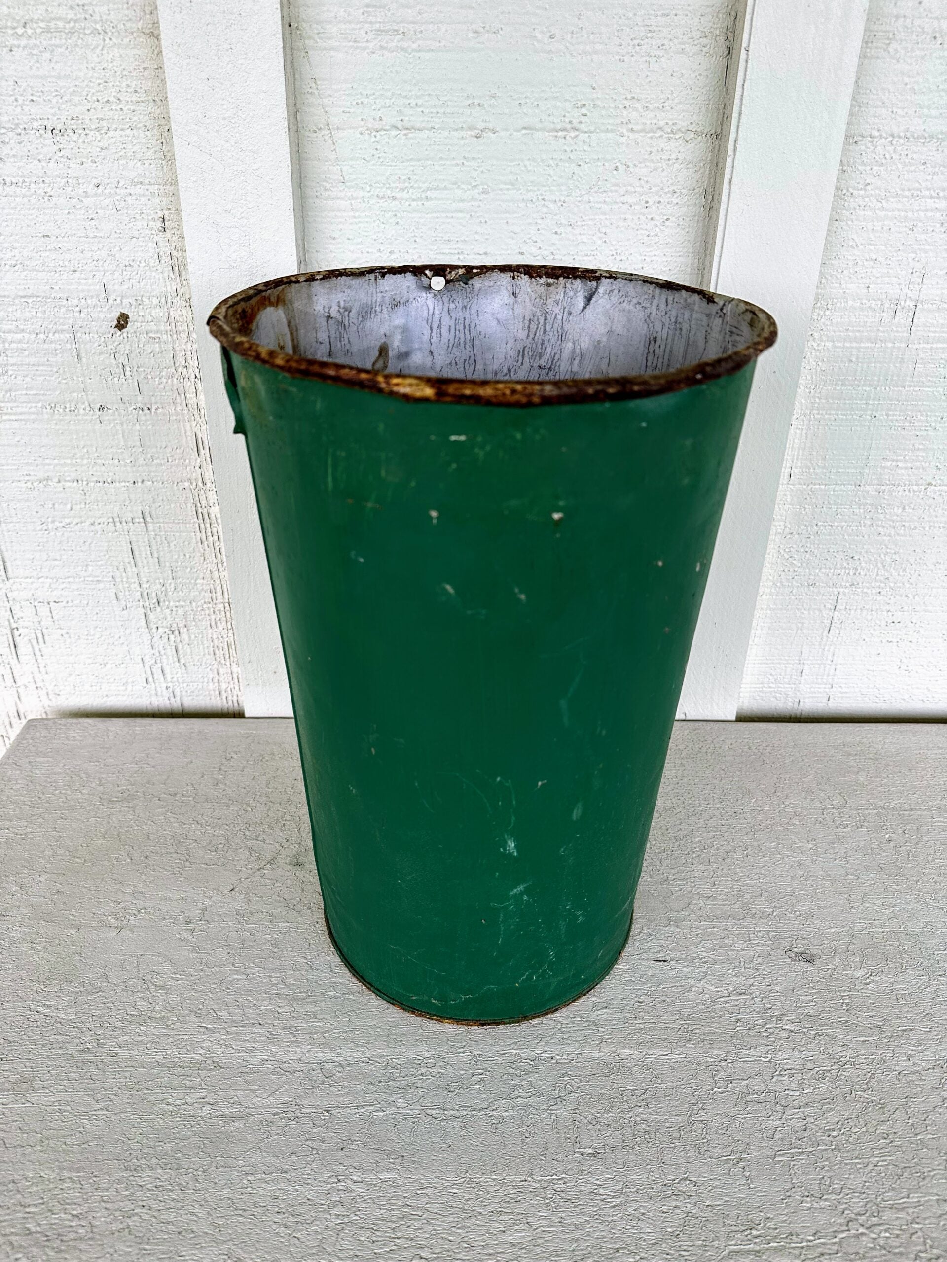 231OUGreenMetalBucket1