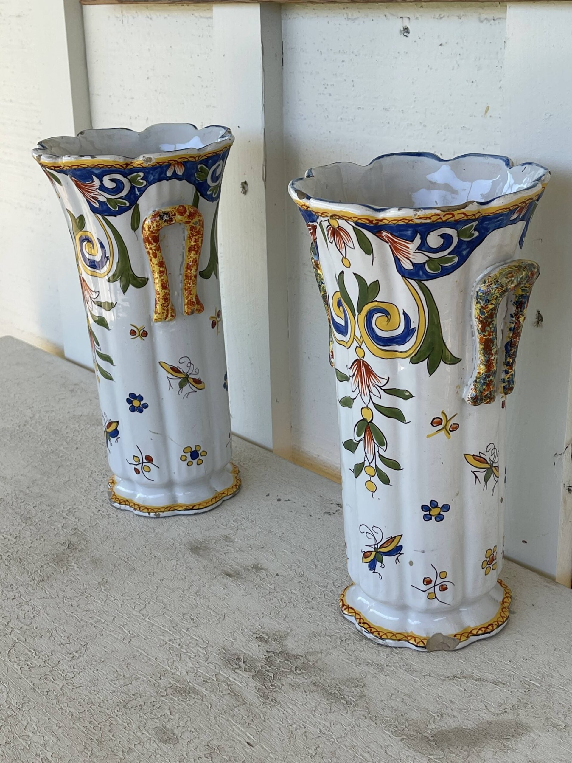 256DO Painted Vases2