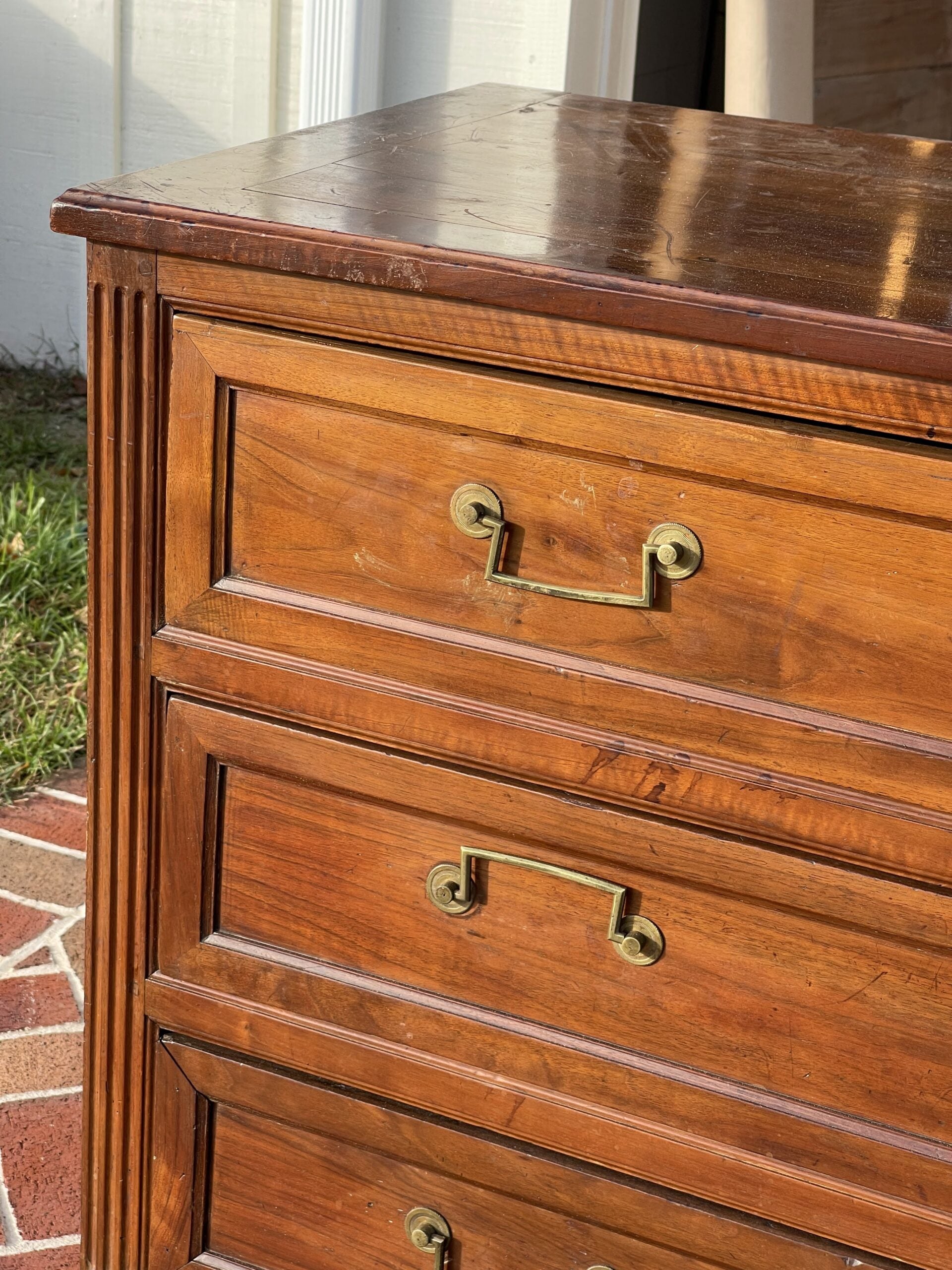 Dresser2