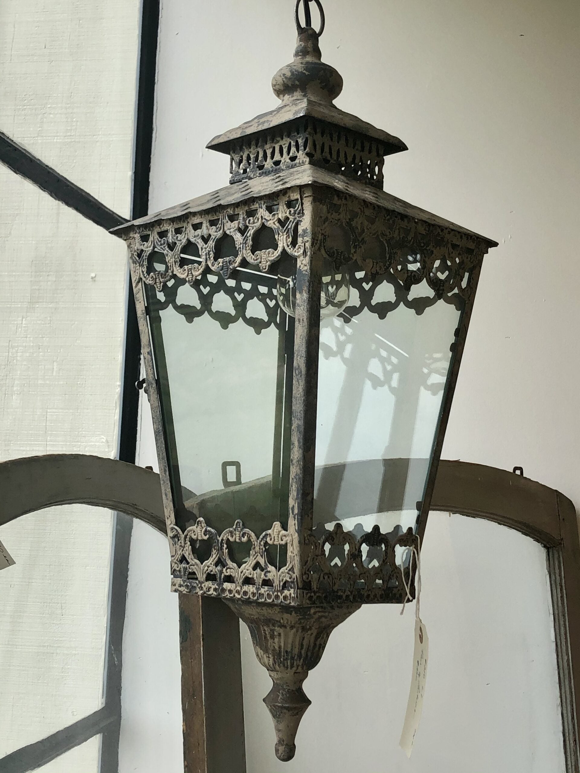 Lanterns 210Li1