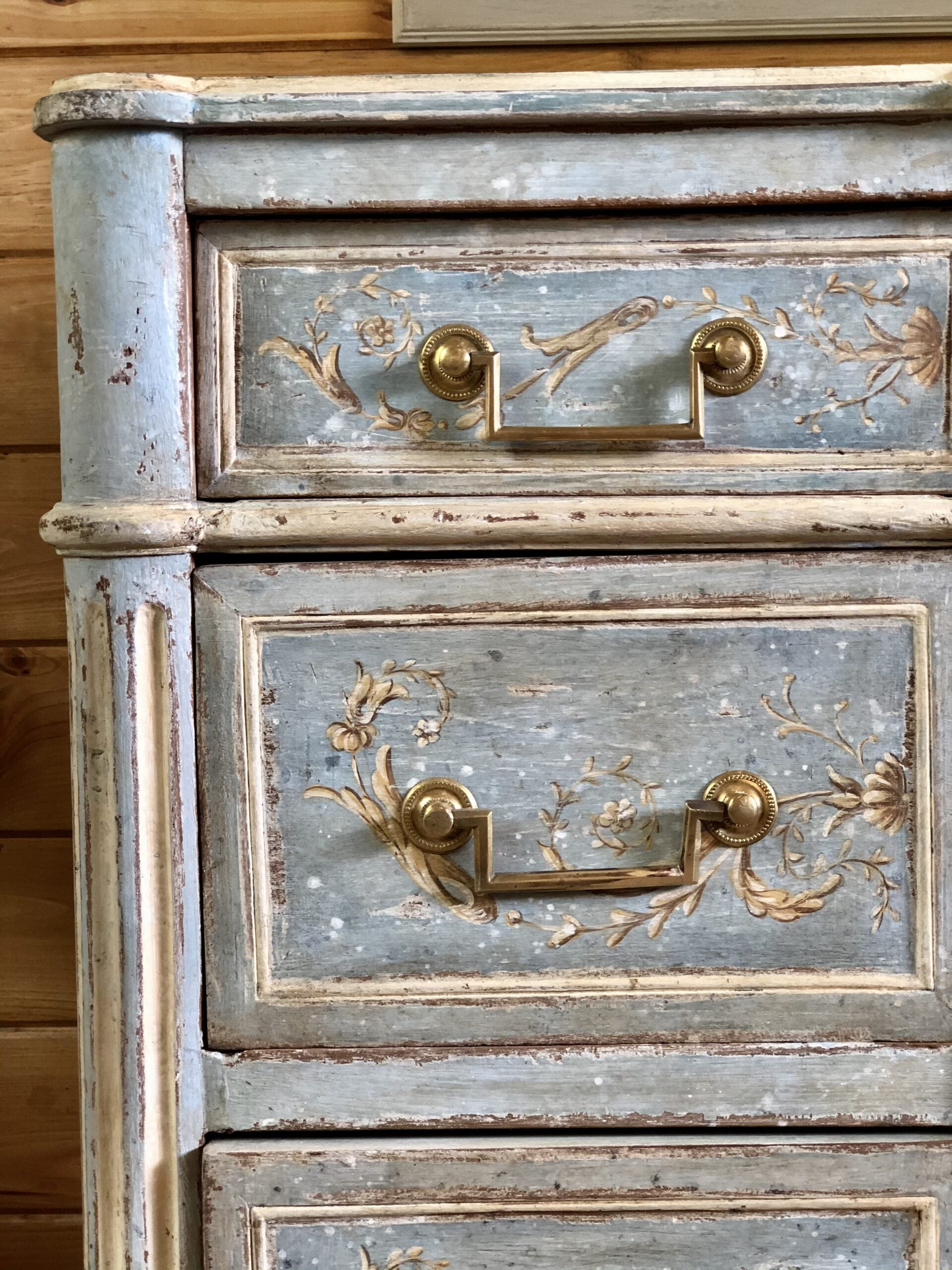 Light Blue dresser3
