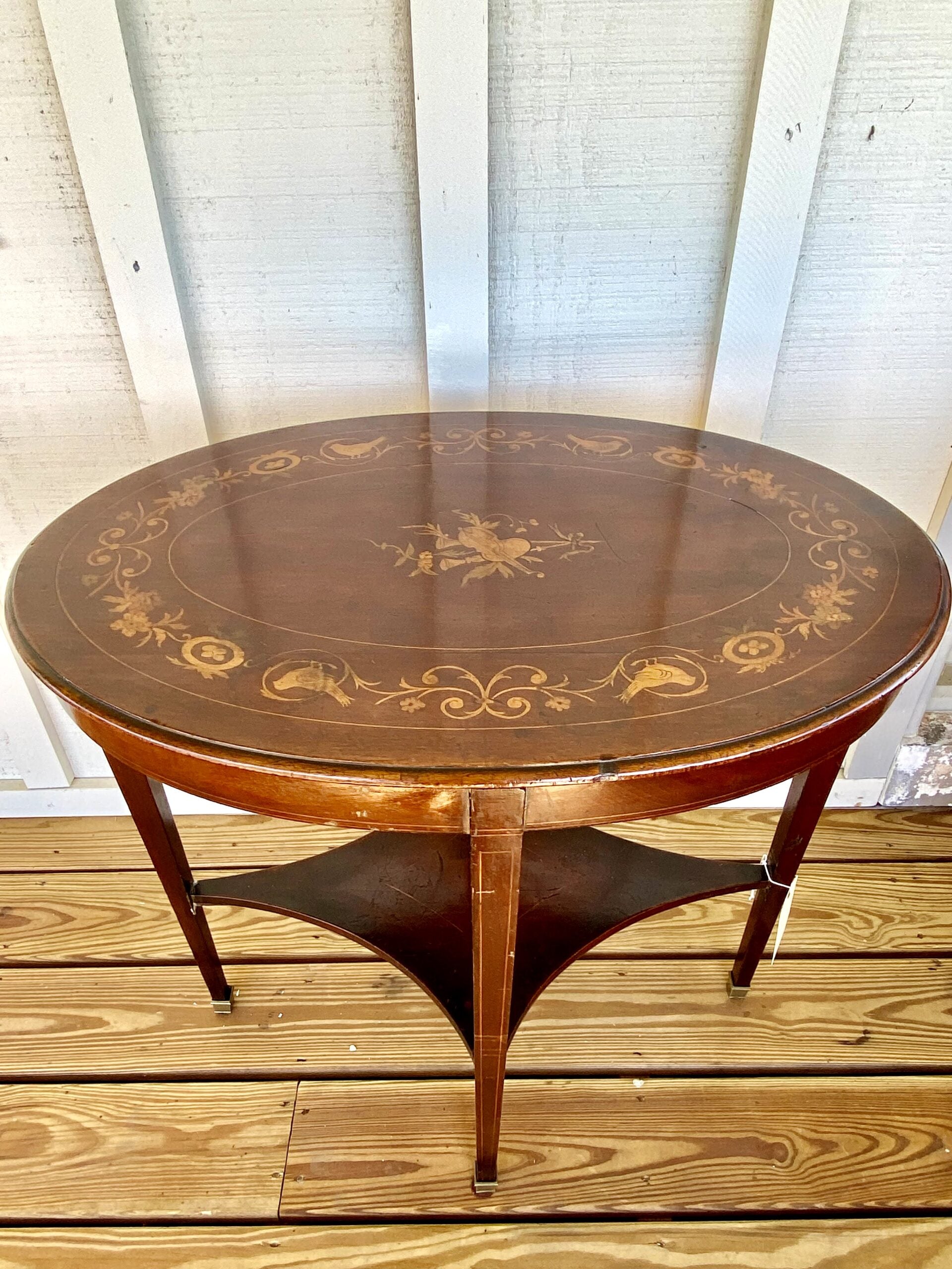 OvalTableMarquetry3