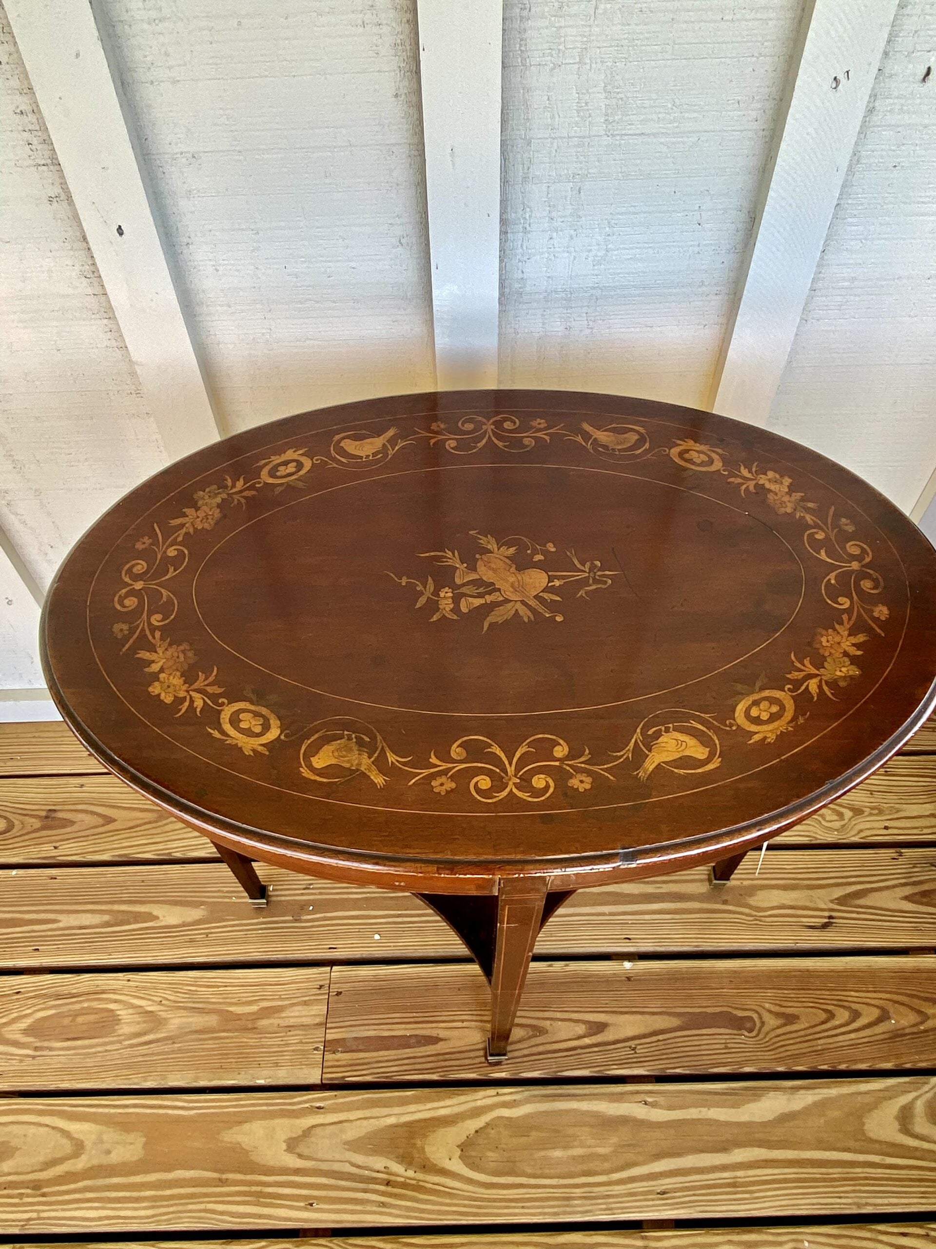 OvalTableMarquetry4