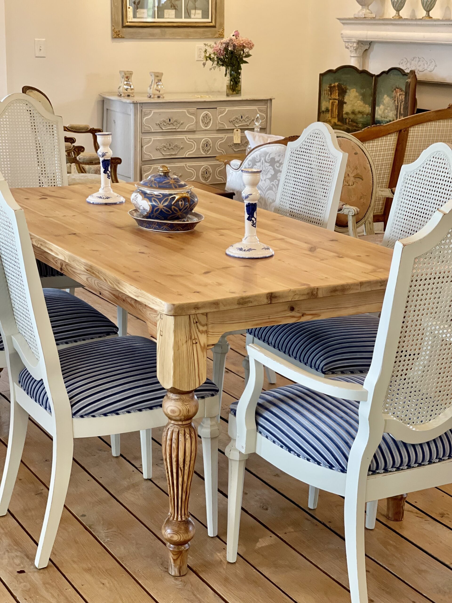 PineTable1